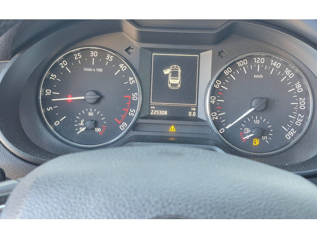 Přístrojová deska  Skoda Octavia Mk3 (5E) 2015 5E0920861D, VDD0242308  