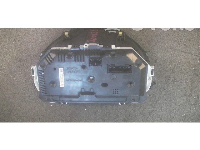 Přístrojová deska  Toyota Yaris 2012 83800-0DP50, 838000DR80  