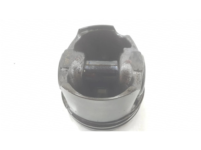 Píst 1612731880, 1511AA   Citroen SpaceTourer M  pro naftový motor 2.0  