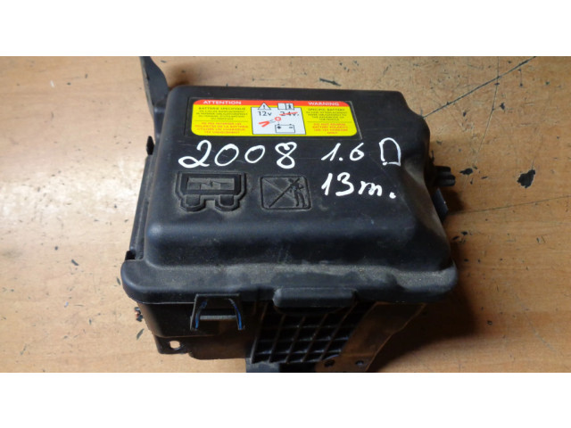   Pojistková skříňka 9671924480   Peugeot 2008  2014