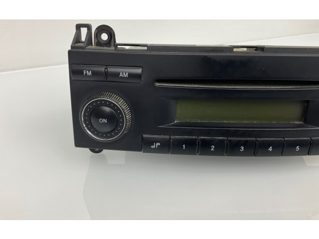 Радио/ проигрыватель CD/DVD / навигация    A9068200886, 75015428   Mercedes-Benz Sprinter W906