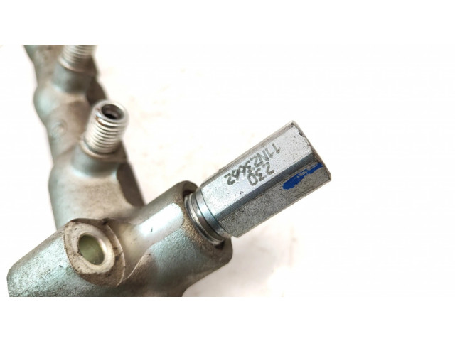 Топливная рампа 11N23662, 11086653934   Opel Astra J 1.7 