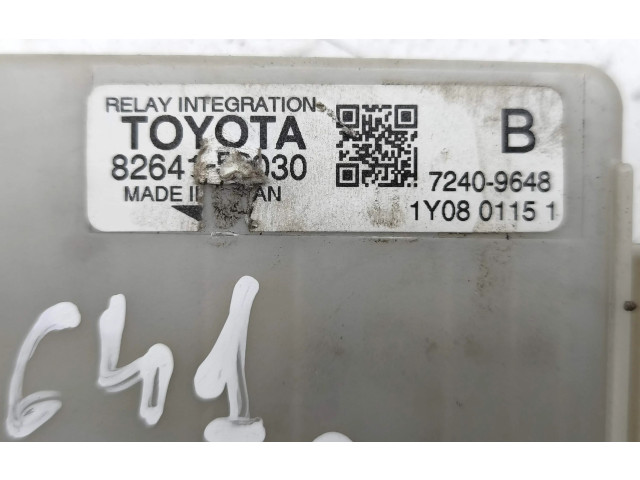   Pojistková skříňka 72409648   Toyota Yaris 2012