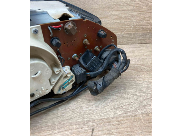 Přístrojová deska  Mercedes-Benz E W124 1993 1245401248, 87001180  