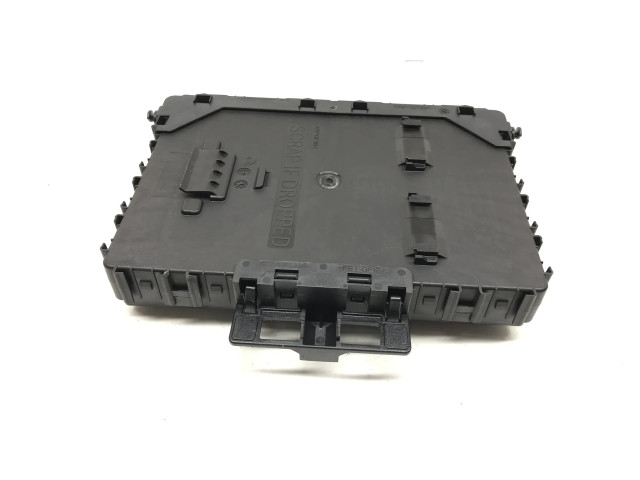 Блок предохранителей NU5T15604BJCD, F005V03863   Ford Focus    