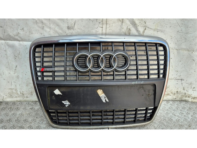 Верхняя решётка Audi A6 S6 C6 4F 2004-2011 года 4F0853651L      