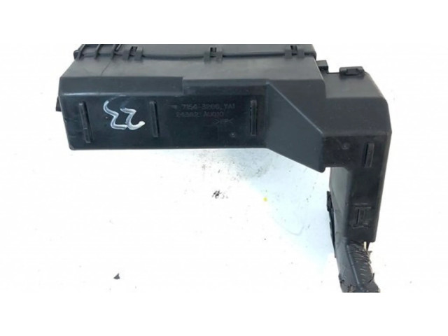   Pojistková skříňka 71543266, 24382AU010   Nissan X-Trail T30 2001