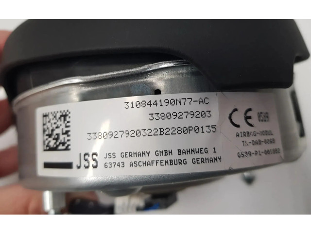 Подушка безопасности водителя    BMW M3 F80
