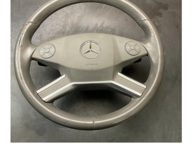 Руль Mercedes-Benz ML W164  2005 - 2011 года A1644605803      