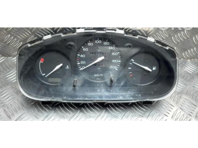 Přístrojová deska  Nissan Micra C+C 1998   