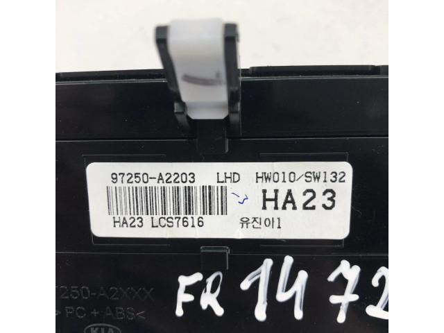 Блок управления климат-контролем 97250A2203   KIA Ceed