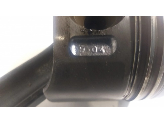  Поршень с шатуном om646.963 , 646.963 A6460300020, A6460300220  Mercedes-Benz C W203 для дизельного двигателя 2.1