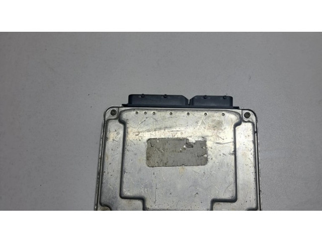 Блок управления двигателя 074906018AH, 0281010681   Volkswagen Transporter - Caravelle T4