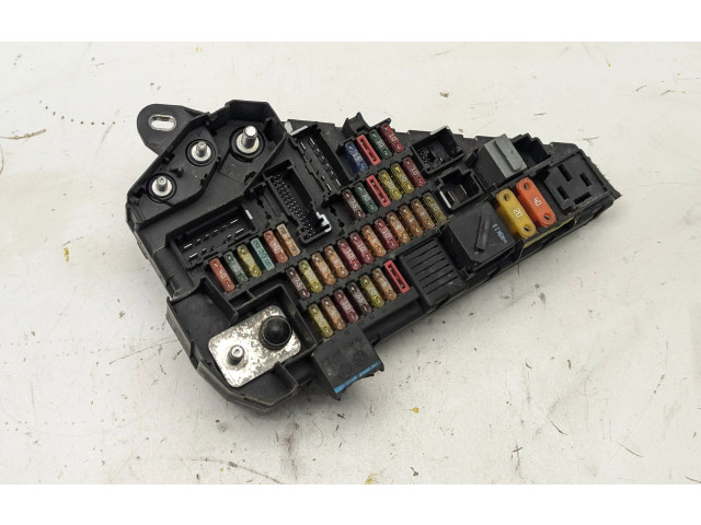   Pojistková skříňka 6906588, 518811054   Toyota Avensis T270 2016
