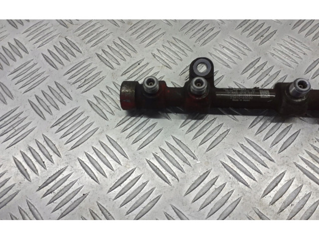 Vstřikovací lišta 23810-33030   Toyota Auris 150     