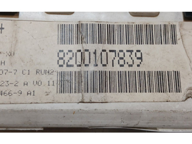 Дисплей    8200107839   Renault Megane II