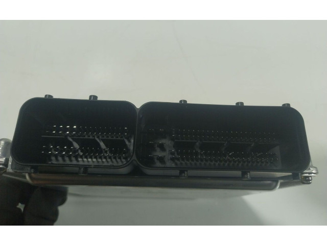 Řídící jednotka 04L906056RS7EP, 04L907445M   Volkswagen Transporter - Caravelle T6 2020