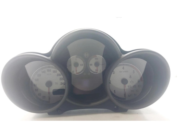 Панель приборов 156050197   Alfa Romeo GT       