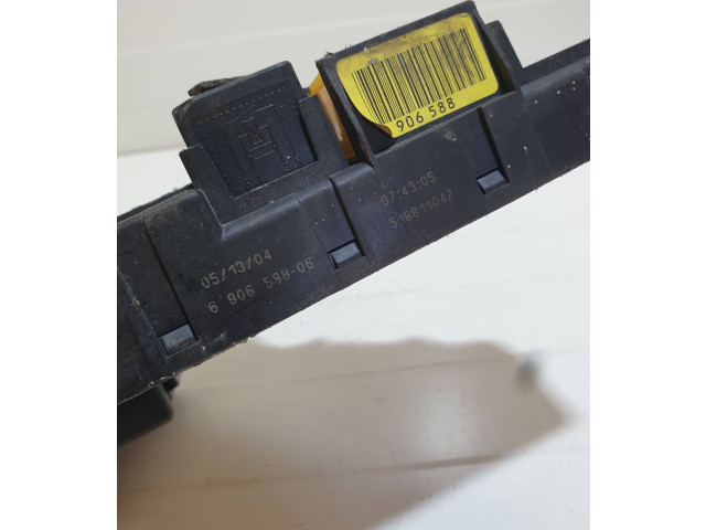 Блок предохранителей 690658806, 518811047   BMW 5 E60 E61    