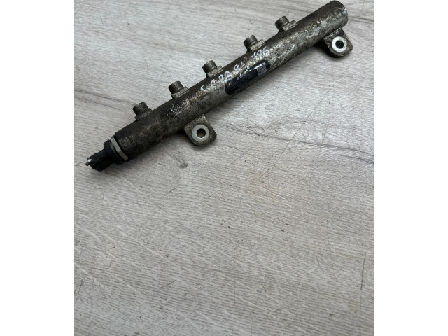 Vstřikovací lišta 55209572, 047959L4   Saab 9-3 Ver2     