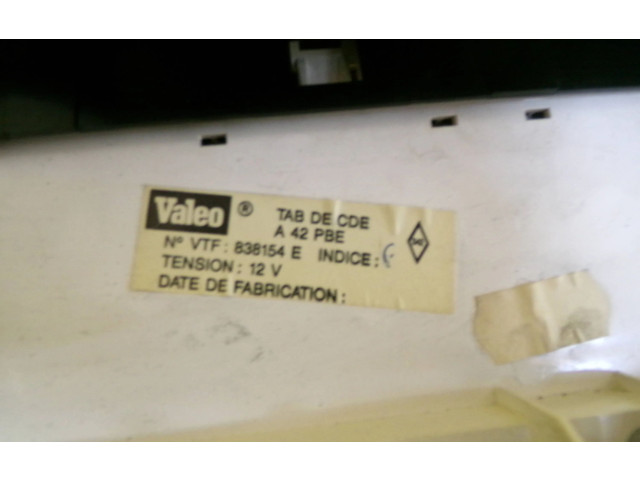Блок управления климат-контролем 7700808863, 838154E   Renault Safrane