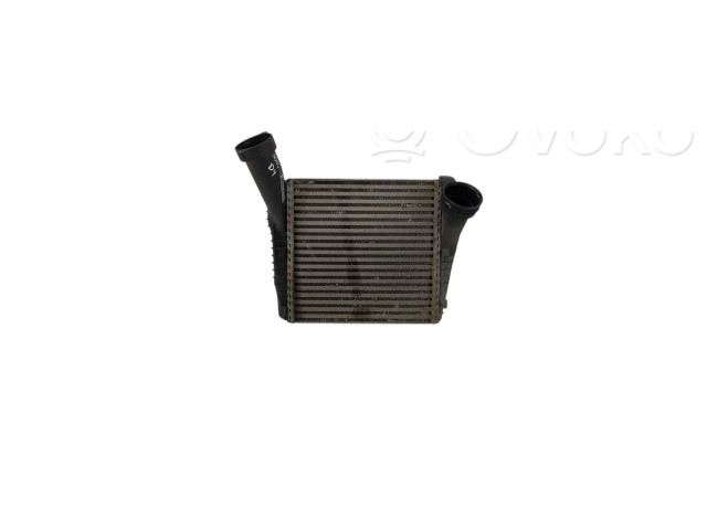 Интеркулер  7L6145803D, 608911914   Volkswagen Touareg II 