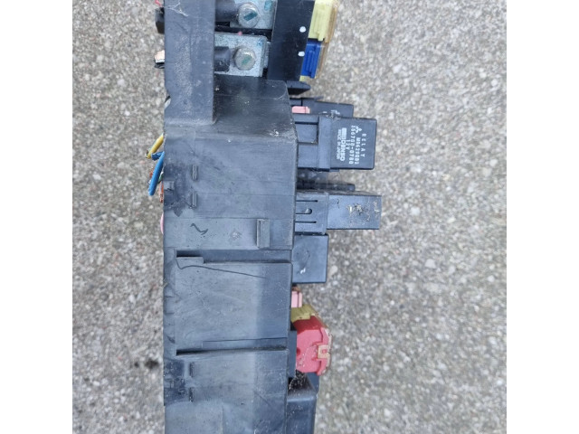 Блок предохранителей 9667006280   Mitsubishi Galant    
