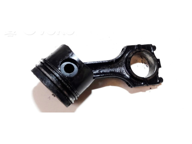 Píst 989n   BMW 5 E34  pro naftový motor 2.5  