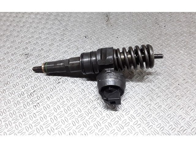 Форсунка 038130073AG    Volkswagen Touran I   