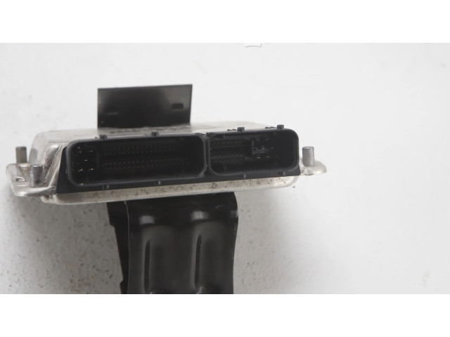 Блок управления двигателя 06A906032R, 06A906032R   Audi TT Mk1