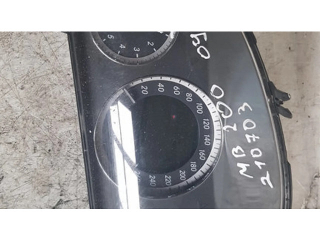 Přístrojová deska  Mercedes-Benz E W212 2009 A2C53279093  
