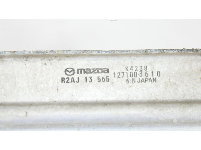 Интеркулер  R2AJ13565   Mazda 3 II 