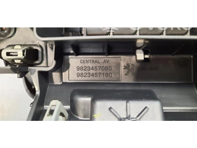 Блок управления климат-контролем 9823457080   Peugeot 208