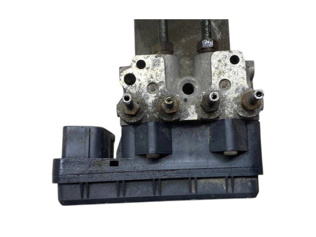 Jednotka ABS 4454008220, 8954108240   Toyota Sienna XL30 III 2014