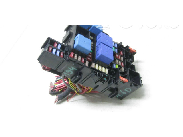 Блок предохранителей  243116LA0B   Renault Arkana    