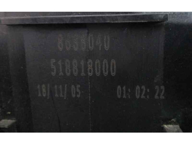 Pojistková skříňka Řídící jednotka BSM 8518818000, 8688040   Volvo S40 2006