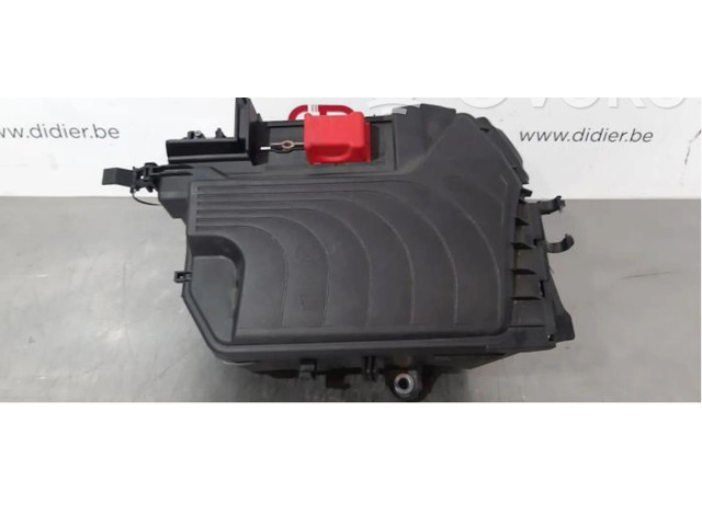   Pojistková skříňka A2465100182   Mercedes-Benz CLA C117 X117 W117 2019