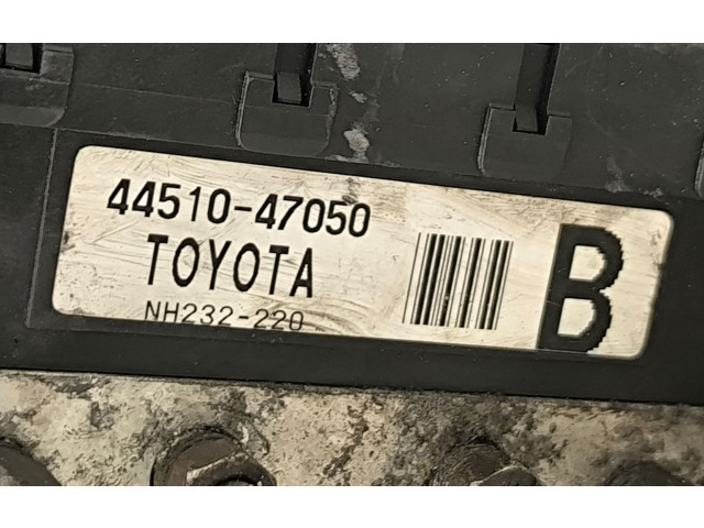 Блок ABS  4451047050, NH232220   Toyota Prius (XW20) 