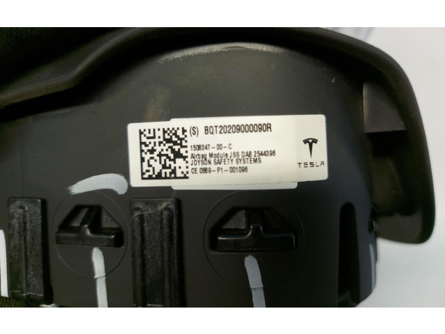 Подушка безопасности водителя 1508347-00-c   Tesla Model 3
