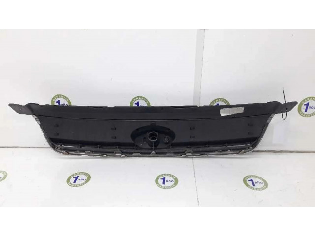 Передняя решётка Ford Kuga I 2008-2012 года 8V41R7081A, 1497839      