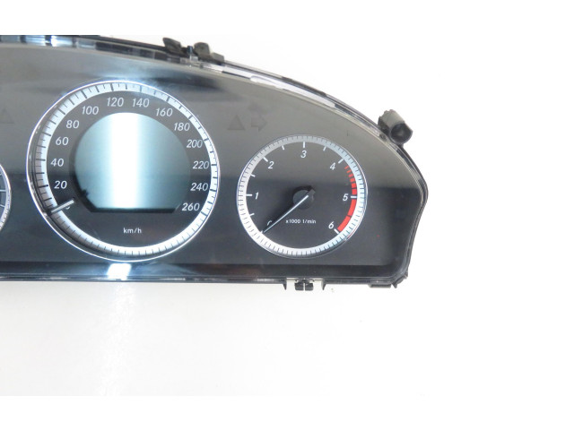 Přístrojová deska  Mercedes-Benz C W204 2008 A2C53322053, 2044400111  
