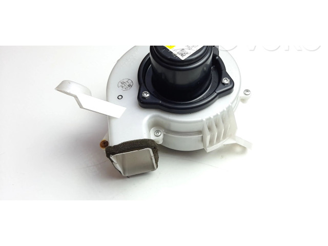 Вентилятор печки    8713047070, M5293   Toyota Prius (XW20)