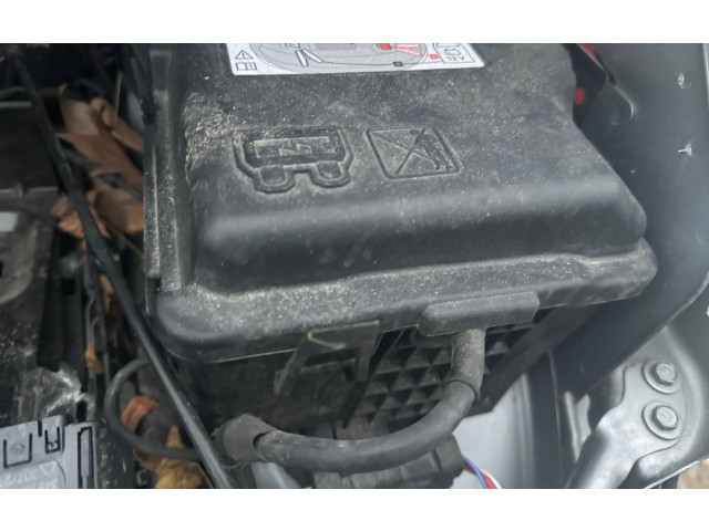   Pojistková skříňka 9671941780   Peugeot 2008  2014