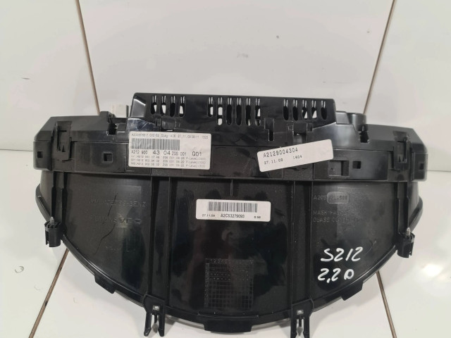 Přístrojová deska  Mercedes-Benz E W212 2011 A2125400748, A2129004304  