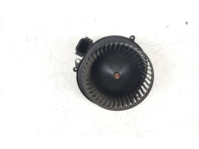 Вентилятор печки    T921557, 0686056   BMW M3 F80