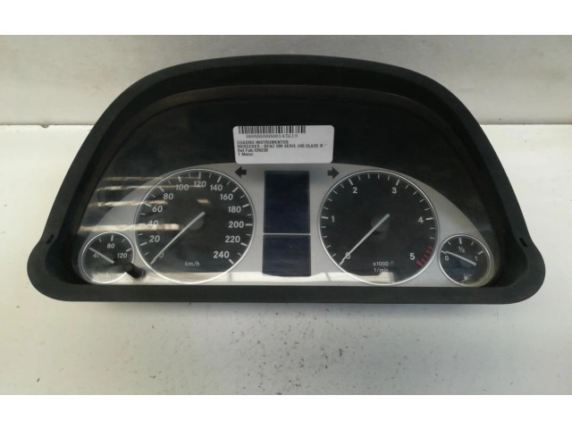 Přístrojová deska  Mercedes-Benz B W245  426238  
