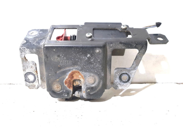 Zámek zadních dveří 51247026192   BMW 3 E46 2001