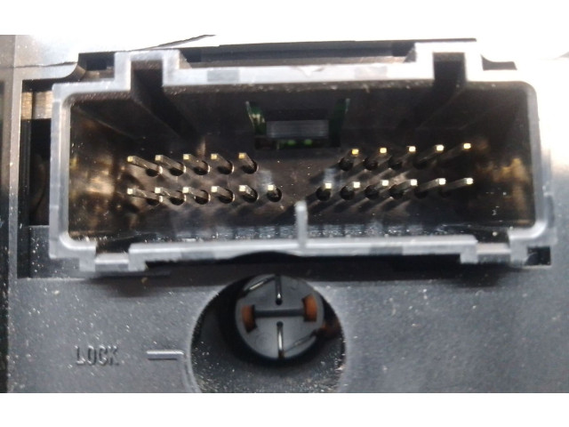 Vstřikovací lišta 8651242, M646DE00073   Volvo S60     