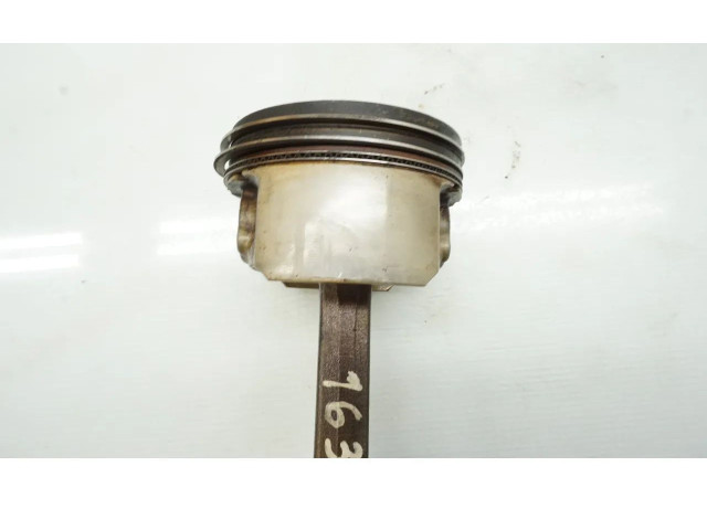 Píst    Opel Signum    Z20NET 