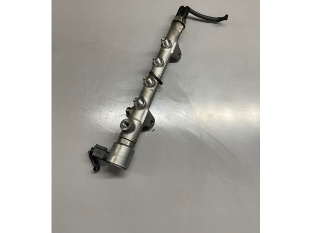 Vstřikovací lišta A6510700700, R9144Z240A   Mercedes-Benz C W205    651 